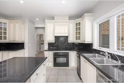 5578 Blackberry Bluff Court SE, Kentwood, MI 49512 - Photo 16