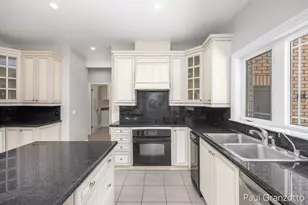 5578 Blackberry Bluff Ct SE, Kentwood, MI 49512 - Photo 16