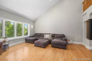 5578 Blackberry Bluff Ct SE, Kentwood, MI 49512 - Photo 6