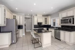 5578 Blackberry Bluff Ct SE, Kentwood, MI 49512 - Photo 16