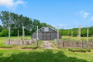 9962 Holden Rd, Baroda, MI 49101 - Photo 32