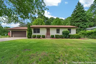 1646 W Giles Rd, Muskegon, MI 49445 - Photo 1