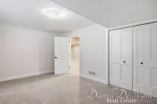 885 S Center Park Dr SW, Byron Center, MI 49315 - Photo 28
