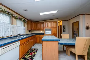 8000 Warren Woods Rd, Three Oaks, MI 49128 - Photo 10