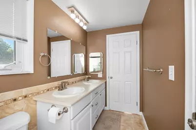 1121 Hollyhock Drive, Grand Blanc, MI 48439 - Photo 36