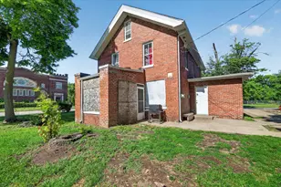 349 E Empire Ave, Benton Harbor, MI 49022 - Photo 30