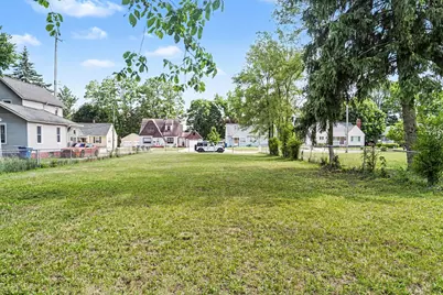 409 E Emmett Street, Battle Creek, MI 49017 - Photo 8