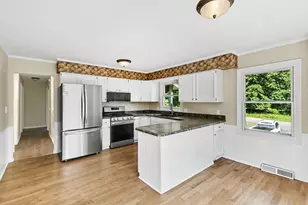 1077 Gidner Rd, Charlotte, MI 48813 - Photo 8