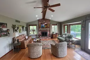 3010 Loon Lake Shores Rd, Waterford, MI 48329 - Photo 12