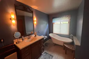 3010 Loon Lake Shores Rd, Waterford, MI 48329 - Photo 16