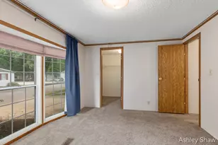 13566 Pinewood Dr, Grand Haven, MI 49417 - Photo 14