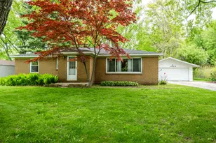 3905 Meadow Ln, Saint Joseph, MI 49085 - Photo 2