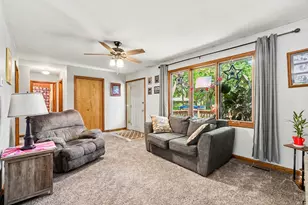 202 E Vermont Ave, White Pigeon, MI 49099 - Photo 4