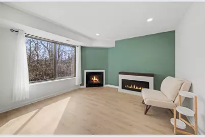 300 Briarcrest Drive #140, Ann Arbor, MI 48104 - Photo 6