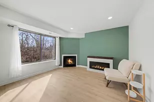 300 Briarcrest Dr, Ann Arbor, MI 48104 - Photo 6