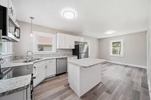 746 Kennedy St, Jackson, MI 49202 - Photo 16