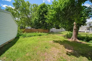 746 Kennedy St, Jackson, MI 49202 - Photo 46