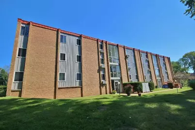 173 E Michigan Avenue #203B, Three Rivers, MI 49093 - Photo 2
