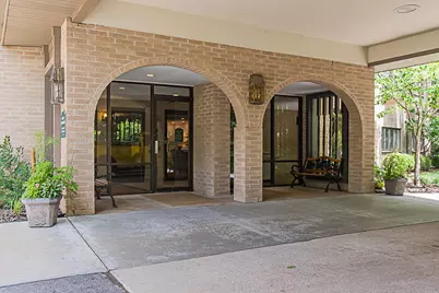 4040 Greenleaf Circle #408, Kalamazoo, MI 49008 - Photo 2