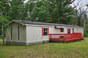 281 E Wilson Dr, Idlewild, MI 49642 - Photo 4