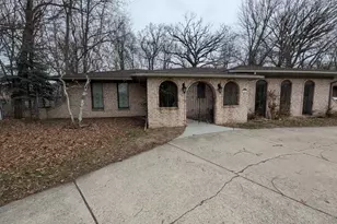 11235 Common Rd, Warren, MI 48093 - Photo 1