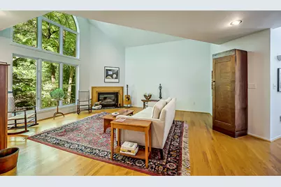 555 Glendale Circle, Ann Arbor, MI 48103 - Photo 4