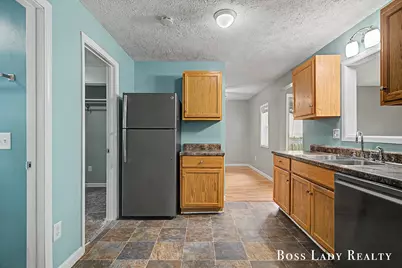 1220 Beechwood Street NE, Grand Rapids, MI 49505 - Photo 4