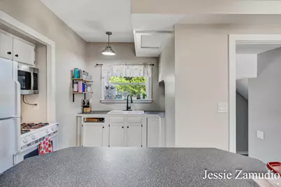 947 Lyon Street NE, Grand Rapids, MI 49503 - Photo 12