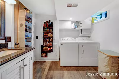 947 Lyon Street NE, Grand Rapids, MI 49503 - Photo 30