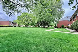 1705 Charlton Rd, Trenton, MI 48183 - Photo 4