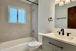 1705 Charlton Rd, Trenton, MI 48183 - Photo 12