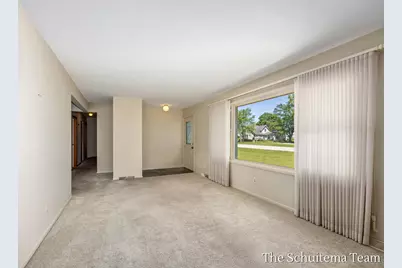 4526 Bauer Road, Hudsonville, MI 49426 - Photo 14
