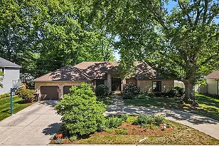 1249 Heather Ct, Holland, MI 49423 - Photo 2