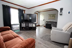 806 West St, Three Rivers, MI 49093 - Photo 12