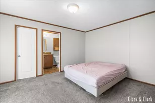 12739 Meadow Dr, Wayland, MI 49348 - Photo 14