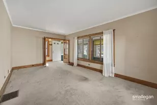 15 Burr Oak St NW, Grand Rapids, MI 49505 - Photo 8