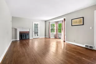 1307 Lakeway Ave, Kalamazoo, MI 49001 - Photo 6