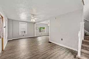 353 Cedar St NE, Grand Rapids, MI 49503 - Photo 6