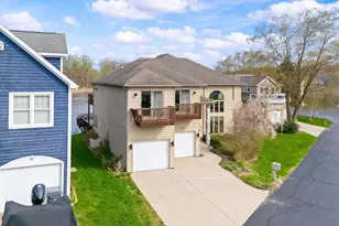 2349 Riverside Pointe Dr, Saint Joseph, MI 49085 - Photo 64
