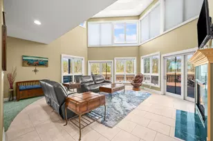 2349 Riverside Pointe Dr, Saint Joseph, MI 49085 - Photo 10
