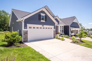 8262 Autumn Acres Dr NE, Rockford, MI 49341 - Photo 2