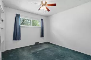 35843 Rewa St, Clinton Twp, MI 48035 - Photo 18
