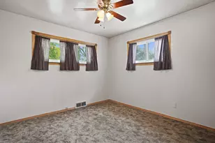 35843 Rewa St, Clinton Twp, MI 48035 - Photo 22