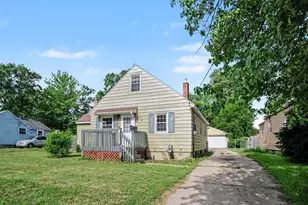 2461 Longstreet Ave SW, Wyoming, MI 49509 - Photo 10