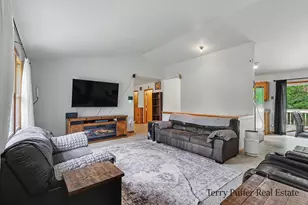 12253 Rich St, Grand Haven, MI 49417 - Photo 6