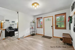 12253 Rich St, Grand Haven, MI 49417 - Photo 4