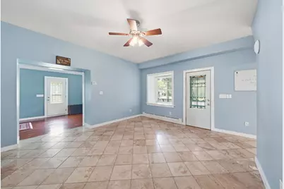208 Glasgow Road, Jackson, MI 49201 - Photo 6