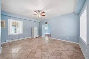 208 Glasgow Rd, Jackson, MI 49201 - Photo 8