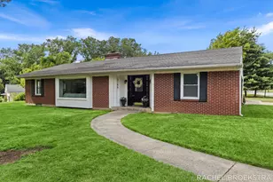 3185 Baker Park Dr SE, Grand Rapids, MI 49508 - Photo 4