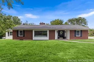 3185 Baker Park Dr SE, Grand Rapids, MI 49508 - Photo 2